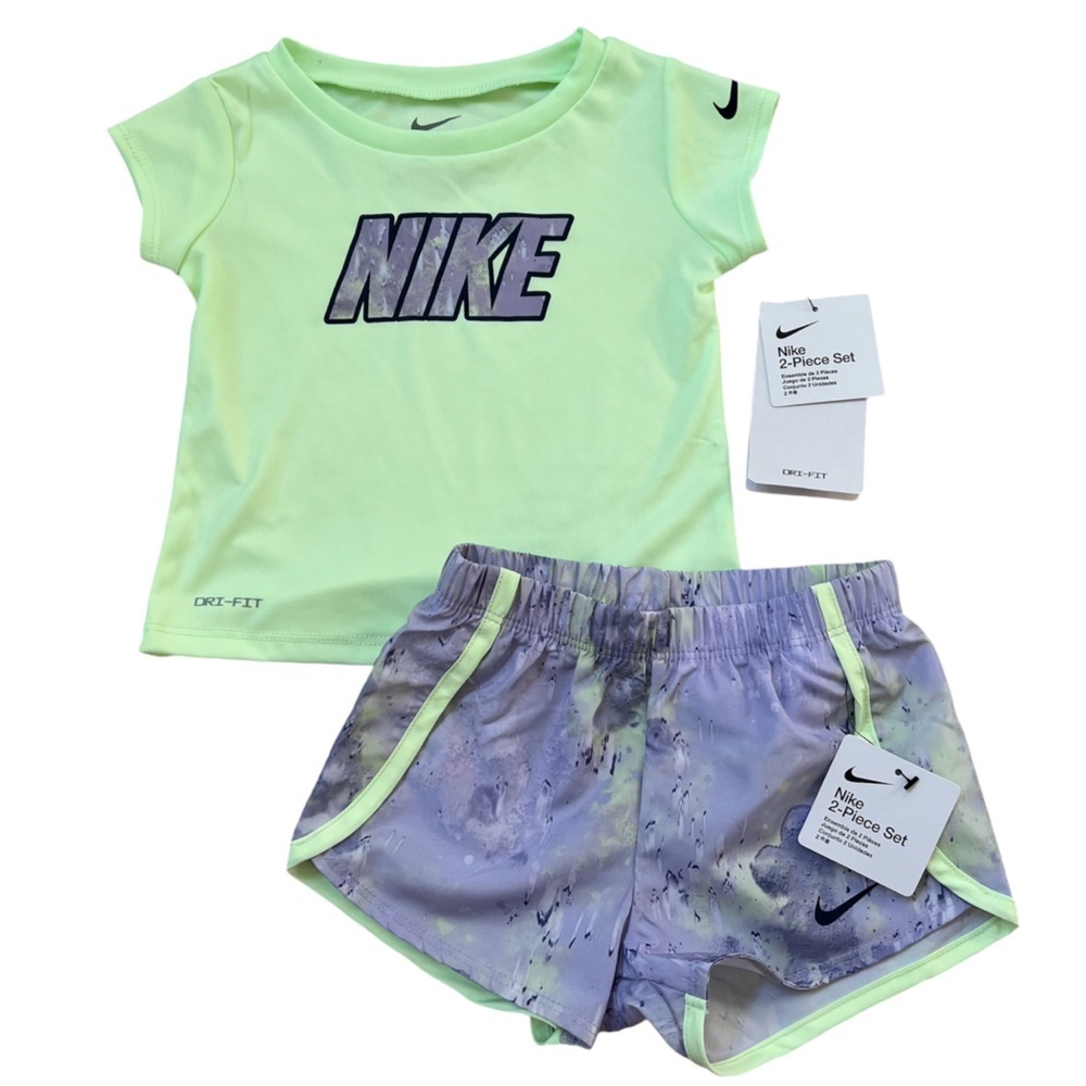 Nike Infant Girls Dri-FIT Tee and Printed Shorts Set
